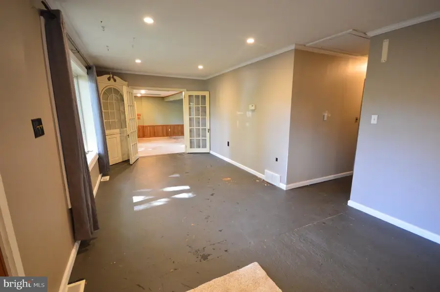 435 N 5 Points Rd, West Chester, PA 19380 - #3