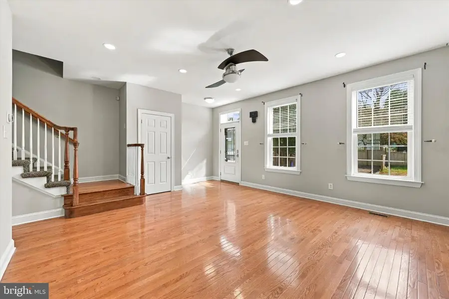 427 Wollerton St, West Chester, PA 19382 - #2