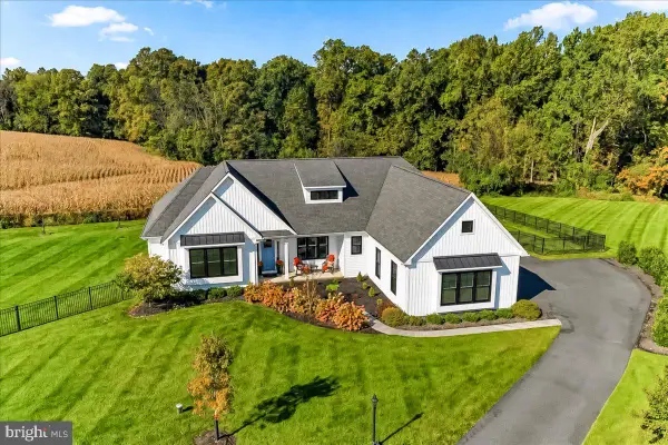 9 Bennett Dr, LINCOLN UNIVERSITY, PA 19352