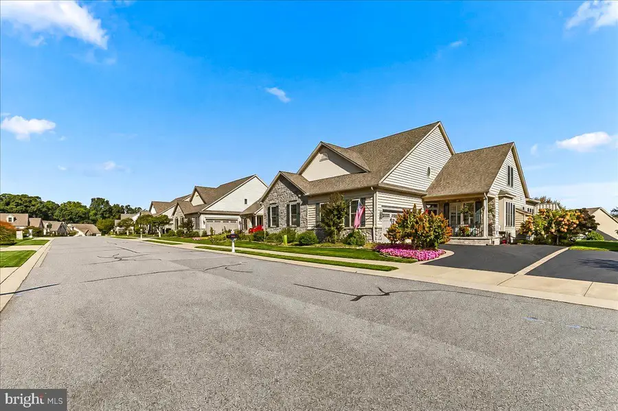 201 Honeycroft Blvd, Cochranville, PA 19330 - #2