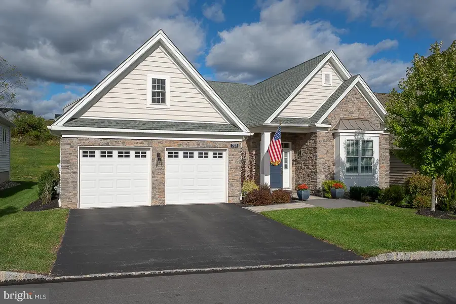707 Reading Cir, Phoenixville, PA 19460 - #2