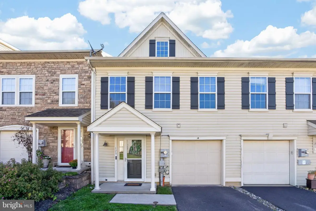 125 Red Oak Ct Ct, Honey Brook, PA 19344 - #1