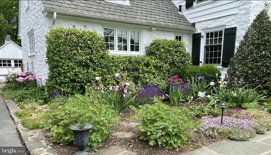 237 Highland Ave, Devon, PA 19333 - #2