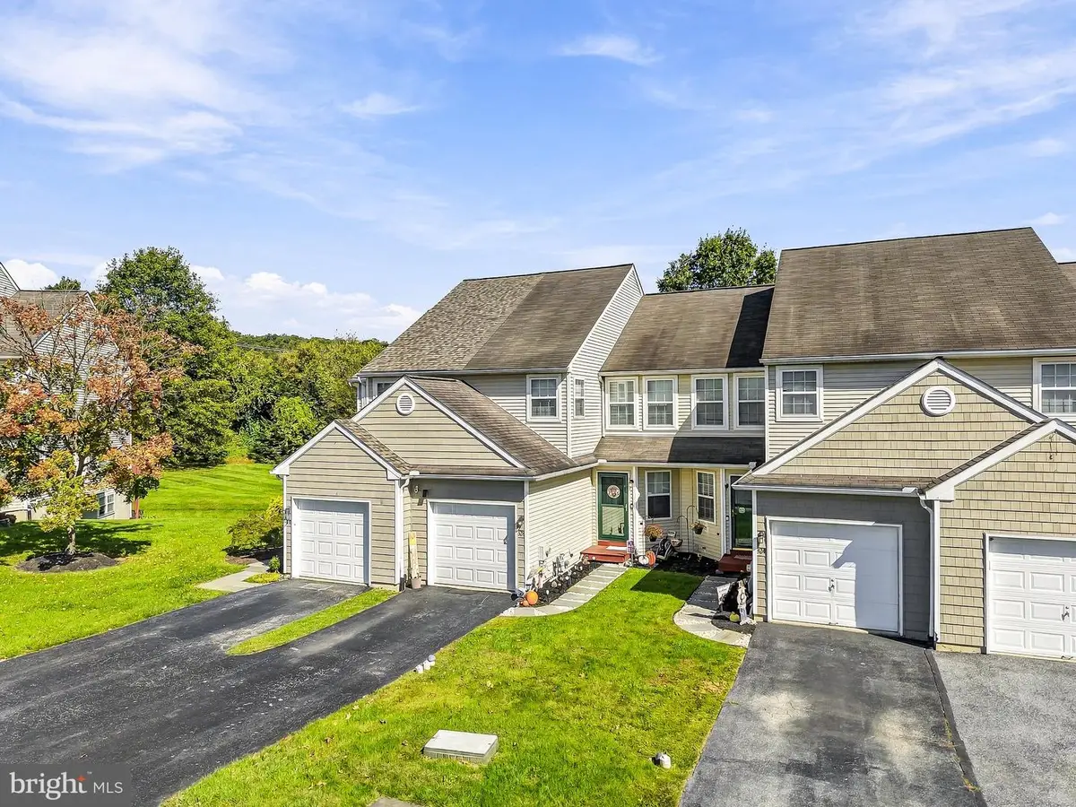 328 Gavin Dr, Coatesville, PA 19320 - #1
