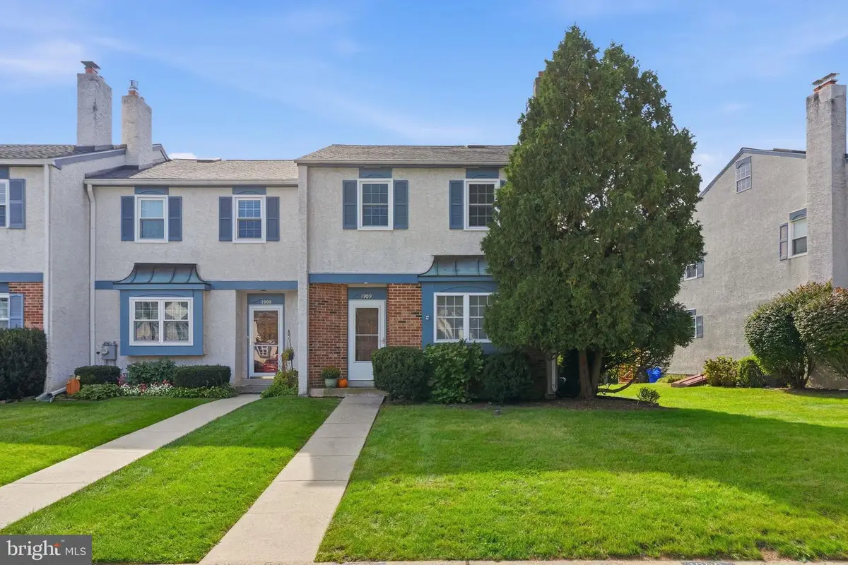 1909 Diane Cir, Phoenixville, PA 19460 - #1