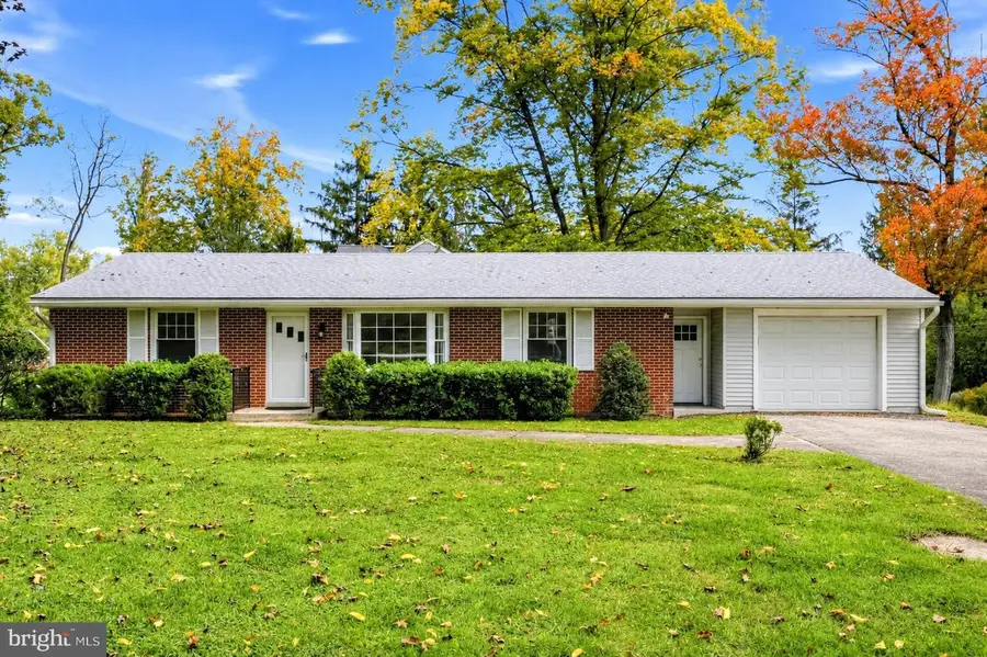 114 Hilltop Rd, Phoenixville, PA 19460 - #2