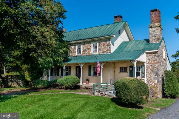 2543 Ridge Rd, ELVERSON, PA 19520