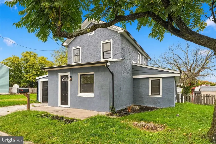21 Grant St, Phoenixville, PA 19460 - #2