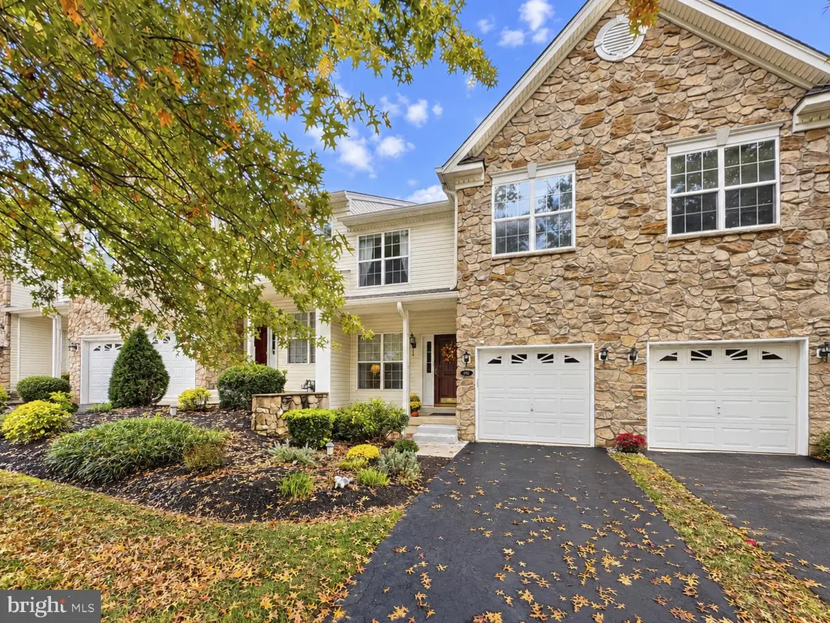 109 Fringetree Dr, West Chester, PA 19380 - #1