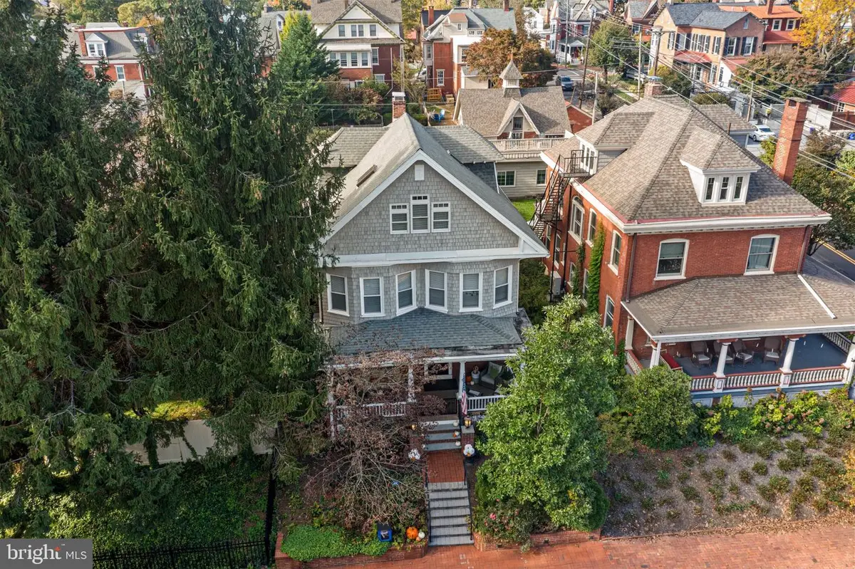 403 Dean St, West Chester, PA 19382 - #1