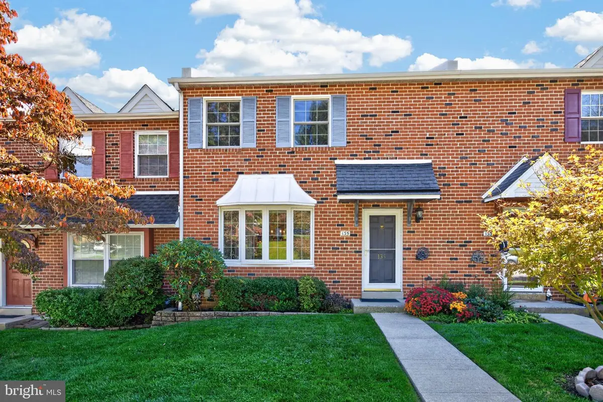 135 Lampeter Ct, Exton, PA 19341 - #1