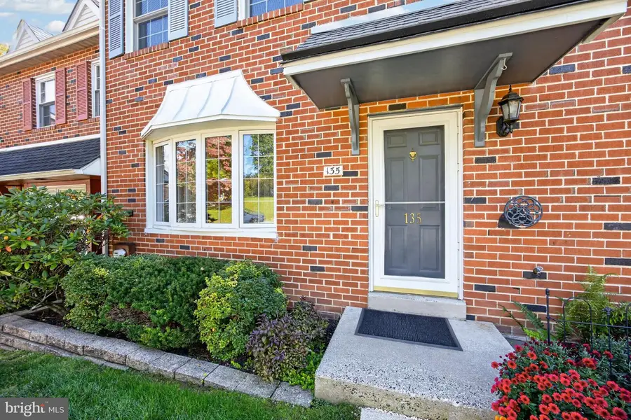 135 Lampeter Ct, Exton, PA 19341 - #2