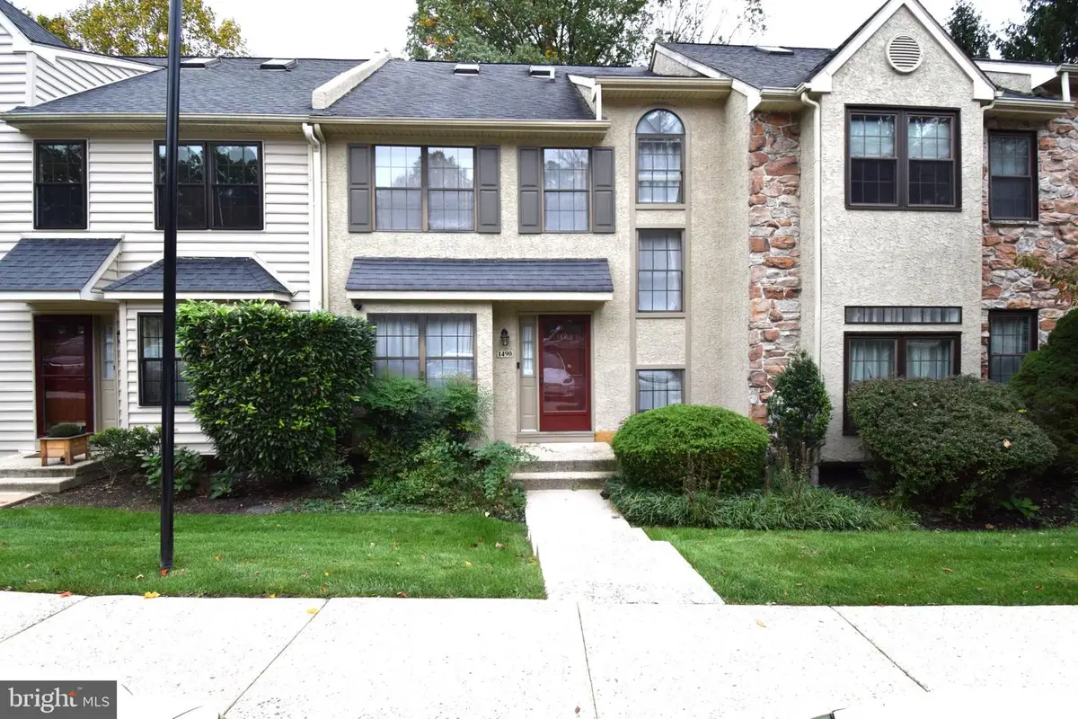 1490 Conifer Dr, West Chester, PA 19380 - #1