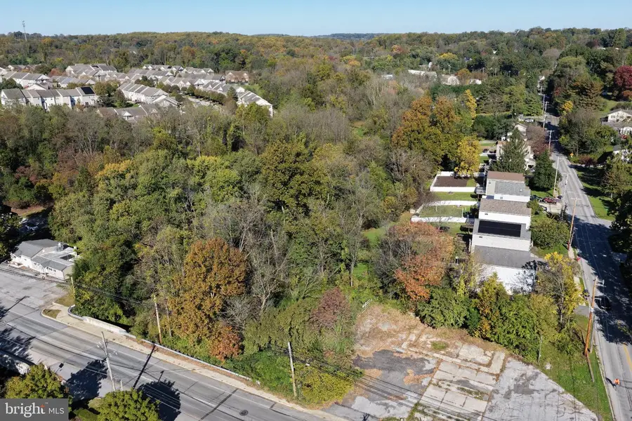 703 W State St, Kennett Square, PA 19348 - #2