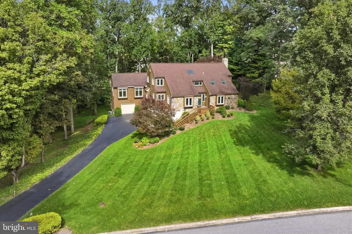 945 Marie Rochelle Dr, West Chester, PA 19382 - #1