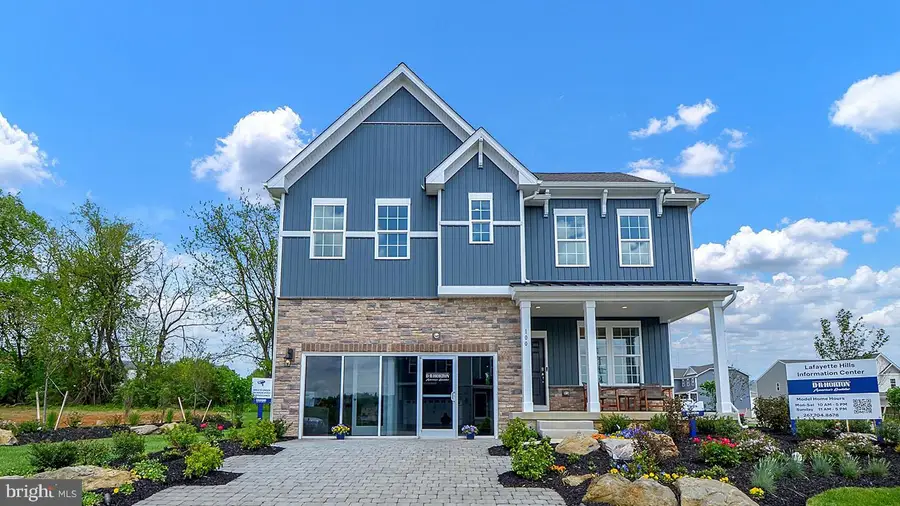 142 Trinity Dr, Oxford, PA 19363 - #3
