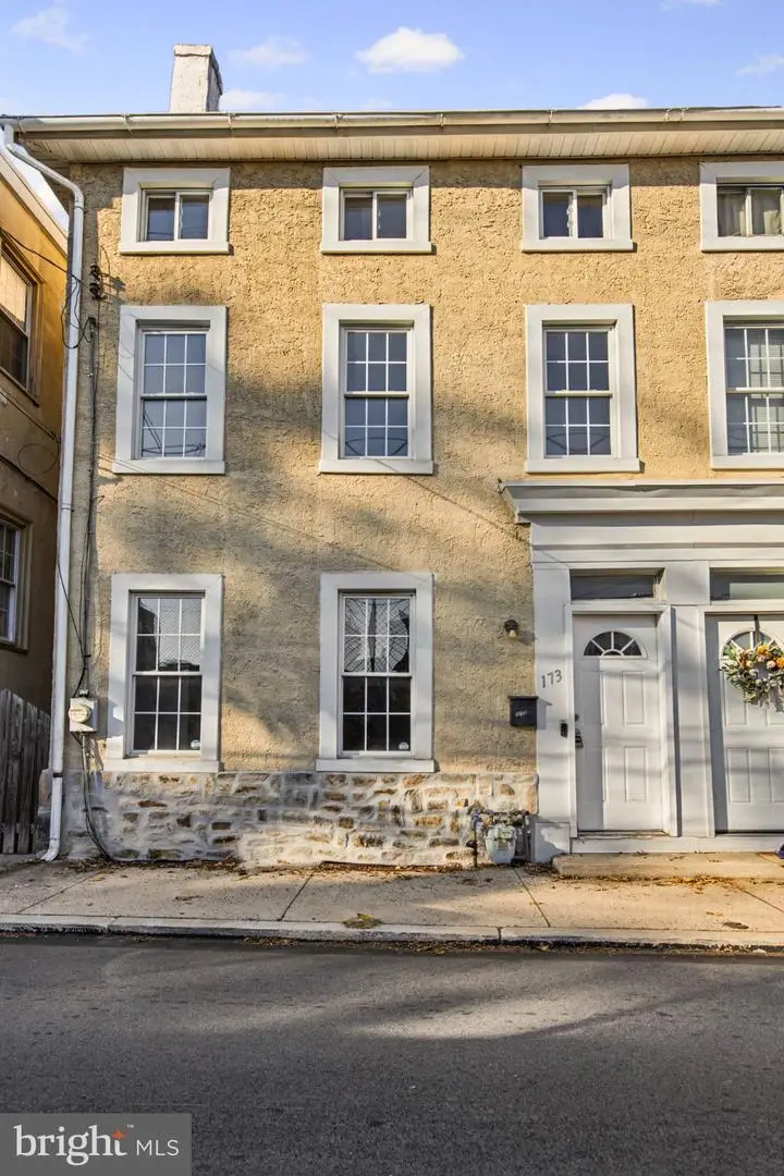 173 Prospect St, Phoenixville, PA 19460 - #1