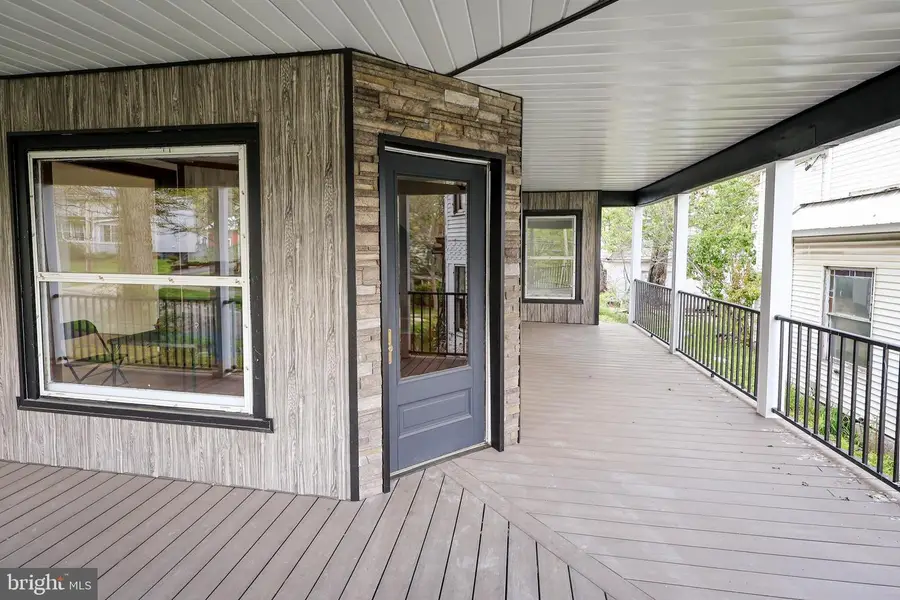 506 S Main St, Cambridge Springs, PA 16403 - #3