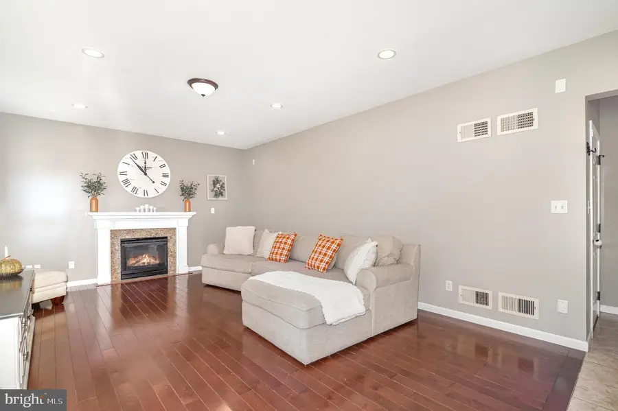 2786 Silver Maple Dr, Harrisburg, PA 17112 - Image #3