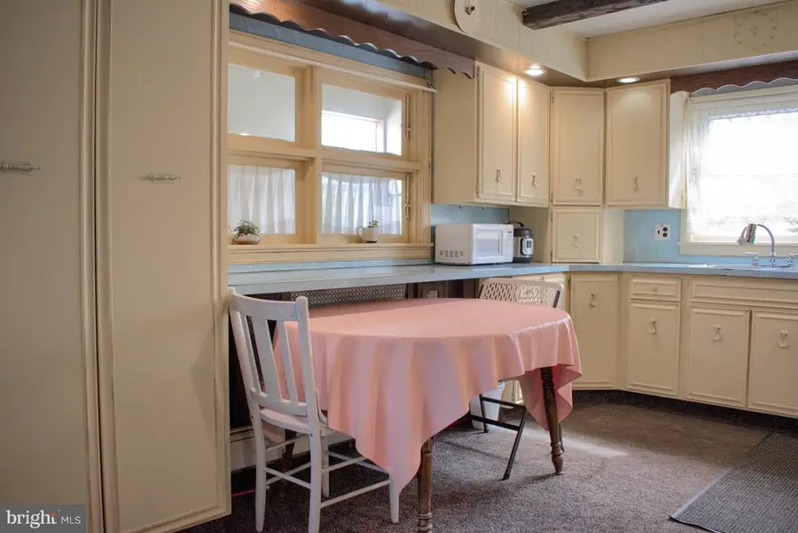 128 E Market St, Williamstown, PA 17098 - #2