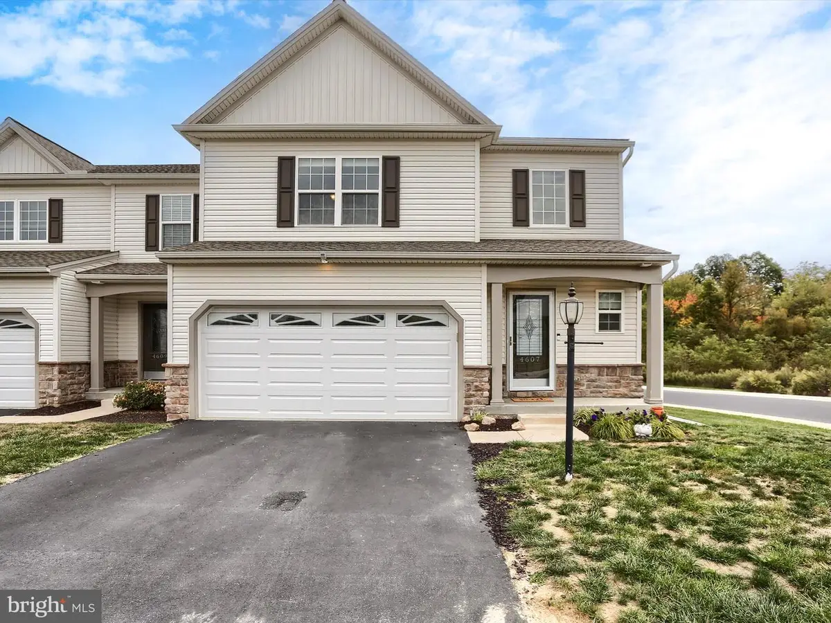 4607 Hamlin Ln, Harrisburg, PA 17110 - Image #1