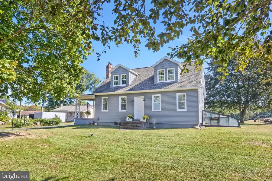 3209 Peters Mountain Rd, Halifax, PA 17032 - Image #2