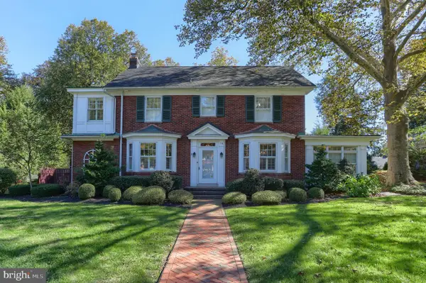 118 Elm Ave, HERSHEY, PA 17033