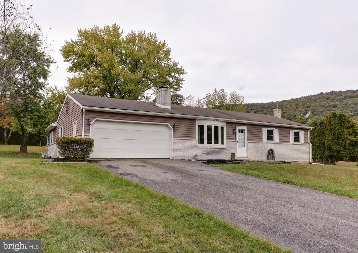 1650 Hicks Dr, Dauphin, PA 17018 - Image #1