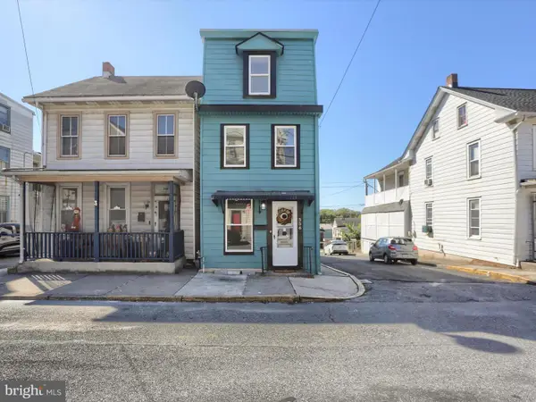 556 N 2nd St, STEELTON, PA 17113