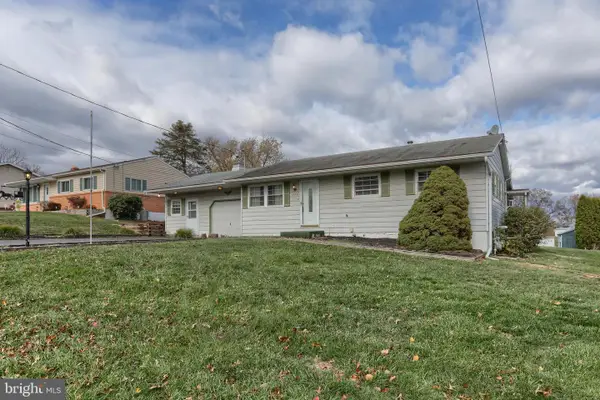 8160 Somerset St, HUMMELSTOWN, PA 17036
