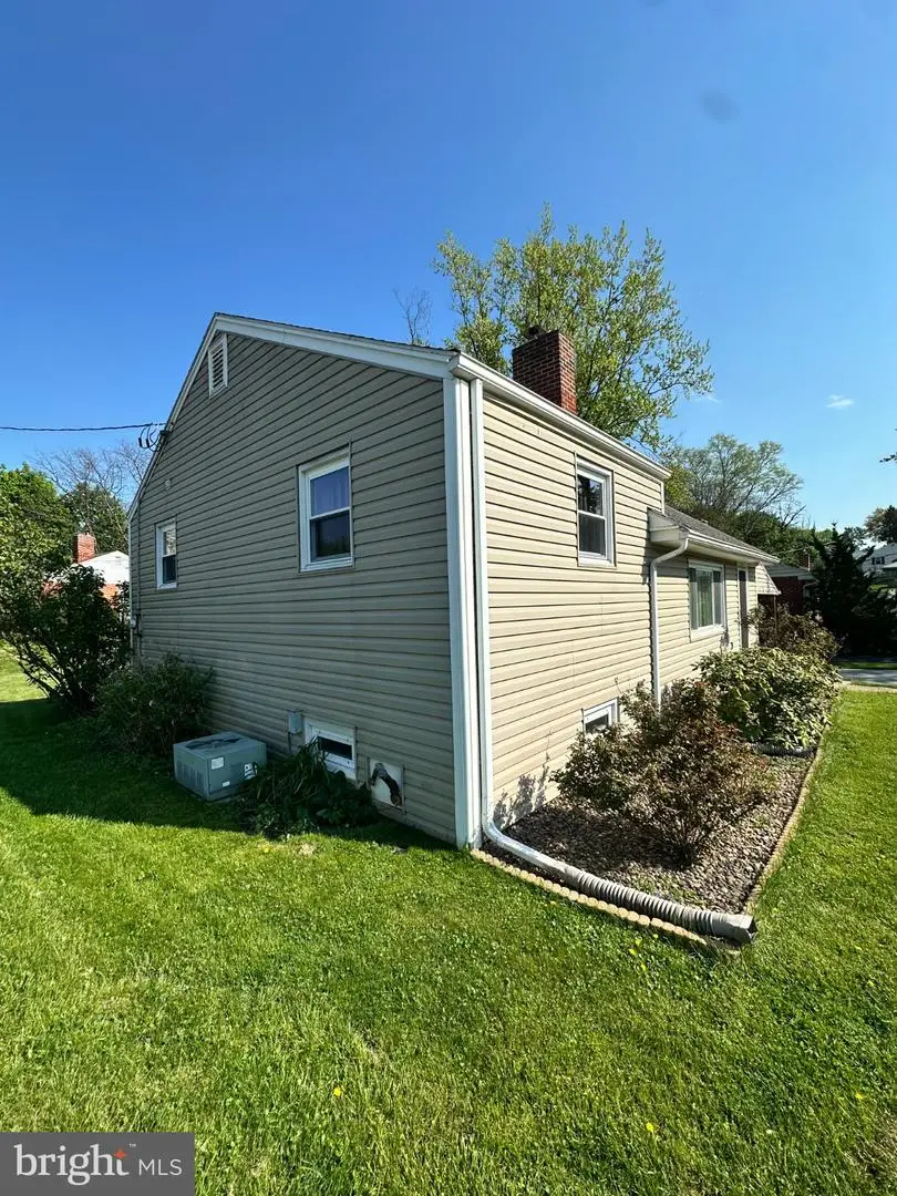 139 Hollywood Dr, Harrisburg, PA 17109 - #2