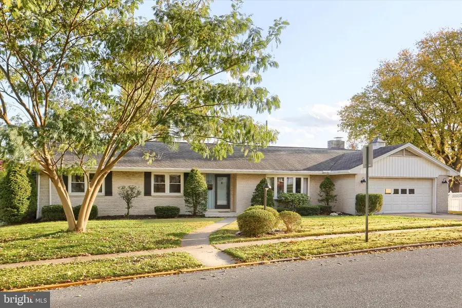 257 Willow St, Hummelstown, PA 17036 - Image #2