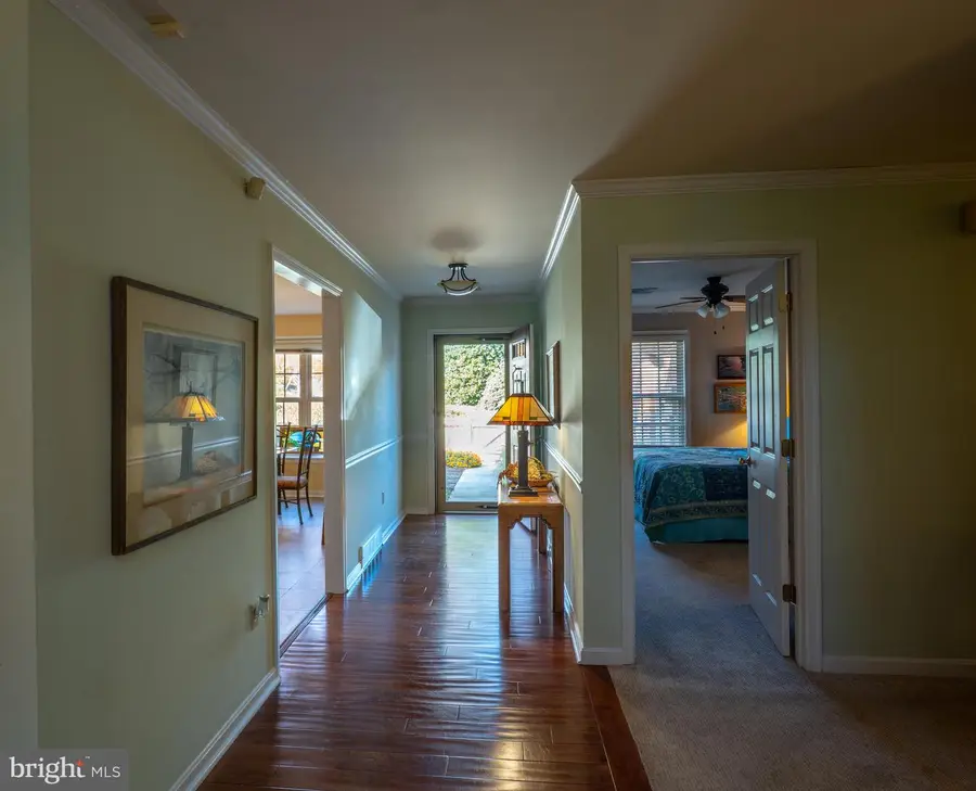 32 Cambridge Dr, Hershey, PA 17033 - Image #2