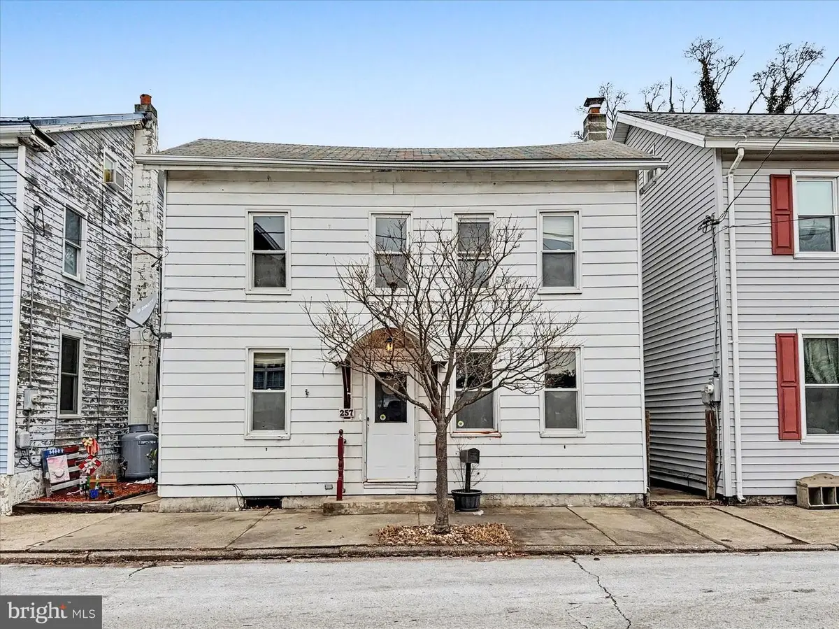 257 Moore St, Millersburg, PA 17061 - Image #1