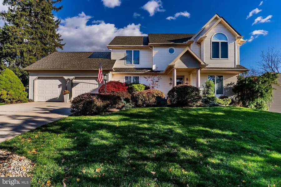 1909 Laurel Glen Dr, Harrisburg, PA 17110 - Image #2