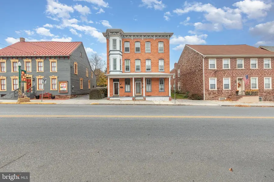 33 E Main St, Middletown, PA 17057 - Image #2
