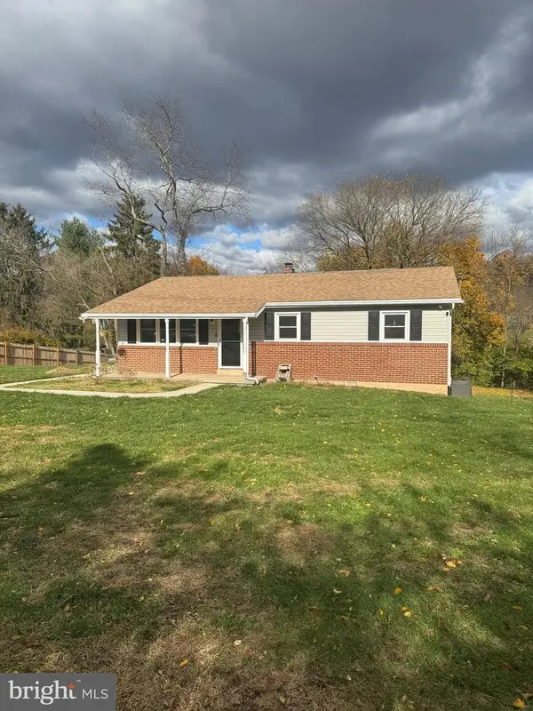 10 Usztics Ln, DAUPHIN, PA 17018