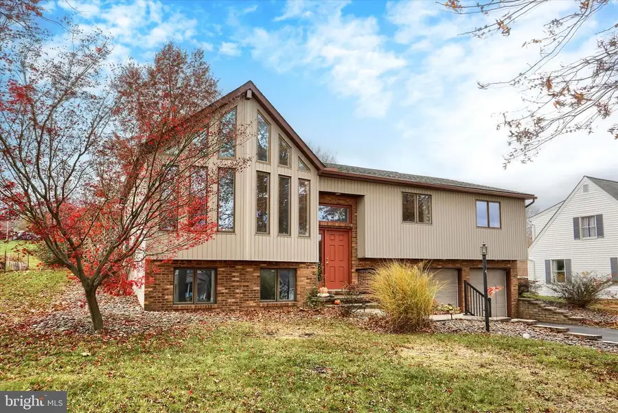 1804 Blacklatch Ln, Middletown, PA 17057 - Image #2