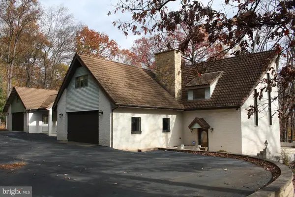 2241 Earl View Dr, HARRISBURG, PA 17112