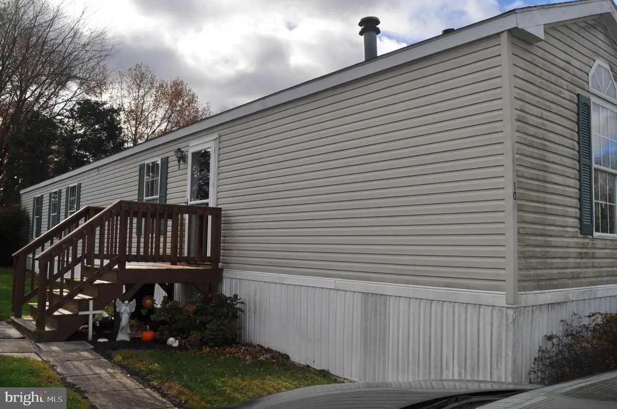 10 Siding Ln, Millersburg, PA 17061 - Image #1