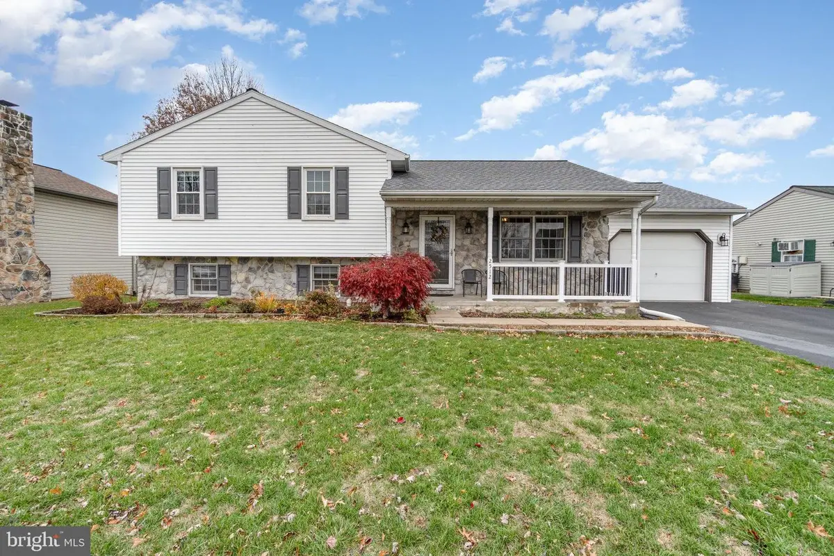 2512 Magnolia Ter, Harrisburg, PA 17110 - Image #1