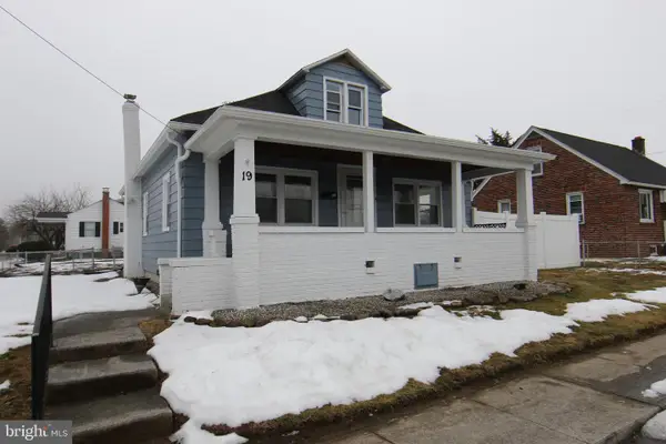 19 Crescent St, HIGHSPIRE, PA 17034