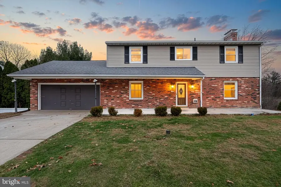 1373 Quail Hollow Rd, Harrisburg, PA 17112 - Image #2