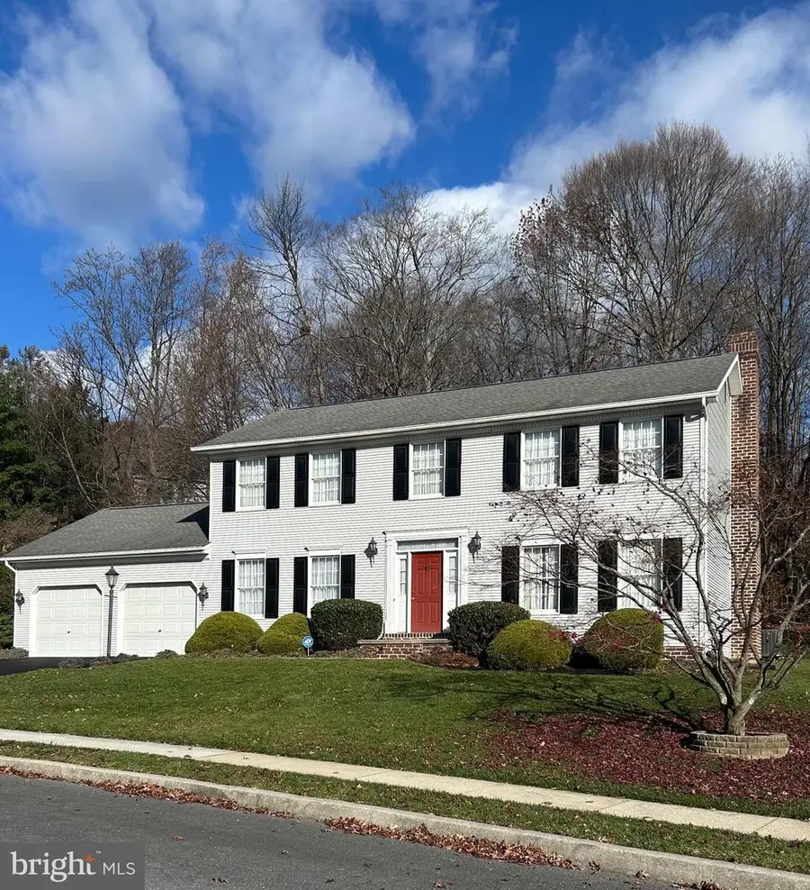 2430 E Bayberry Dr, Harrisburg, PA 17112 - Image #2