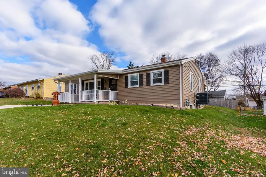 104 Nissley Dr, Middletown, PA 17057 - Image #3