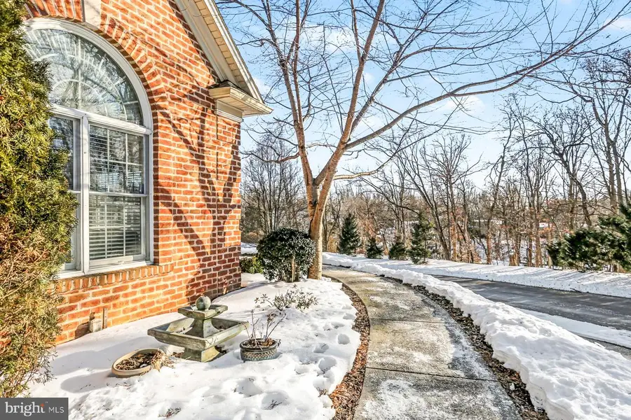 4528 Laurelwood Dr, Harrisburg, PA 17110 - #2