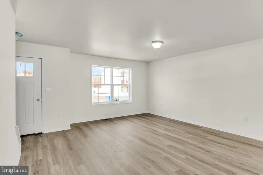 865 Gregs Dr, Harrisburg, PA 17111 - #2