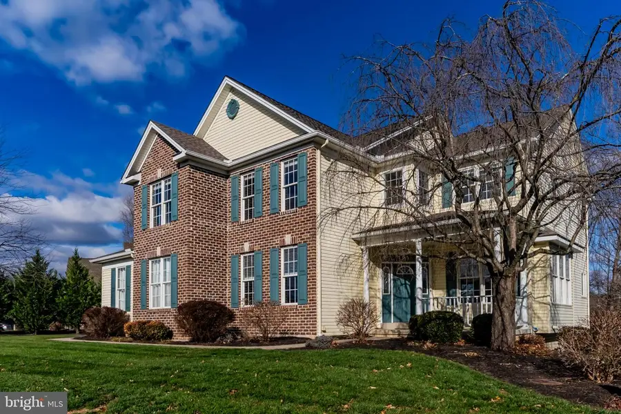 74 Sweet Arrow Dr, Hummelstown, PA 17036 - Image #2