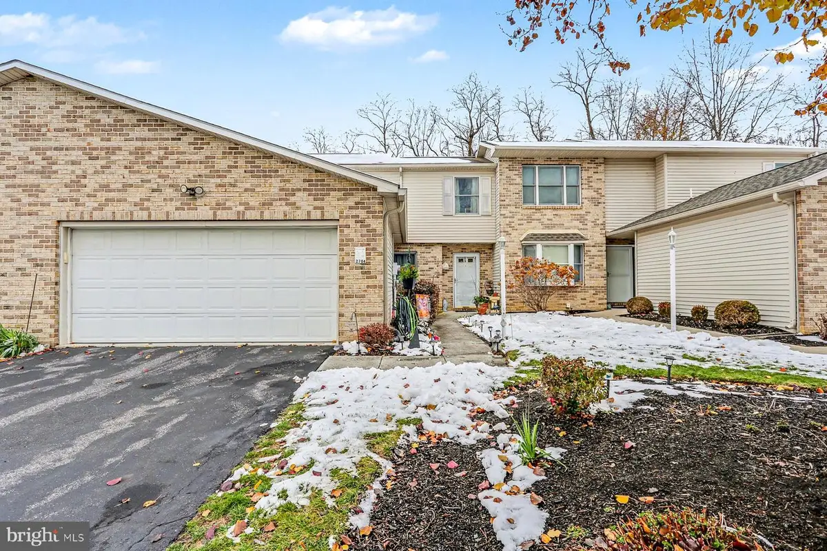 2704 Gateway Ct, Harrisburg, PA 17110 - Image #1