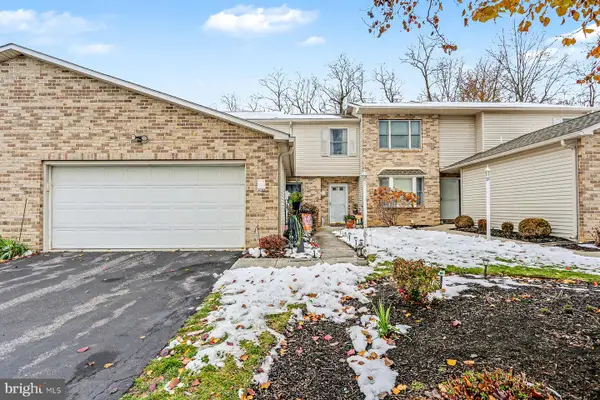 2704 Gateway Ct, HARRISBURG, PA 17110